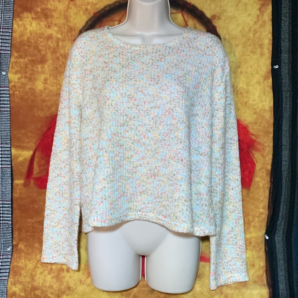 QING QING FASHION-while/multicolor thread long sleeve cropped crewneck sweater